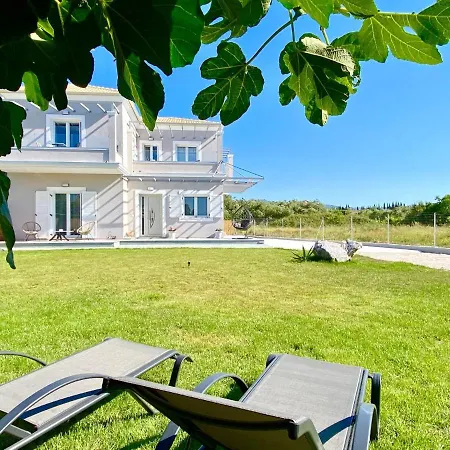 Spiridoula - Luxury Holiday Villa