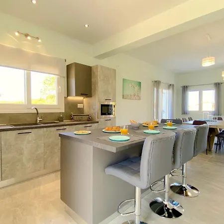 Villa Spiridoula - Luxury Holiday Roda (Corfu)