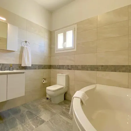 Villa Spiridoula - Luxury Holiday *